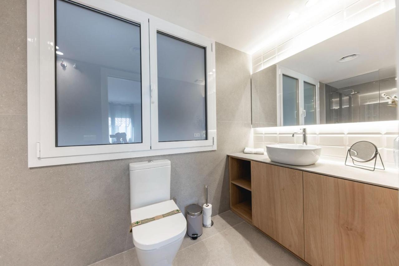 Bravissimo Falco, 3 Bedrooms And Balcony Girona Exterior photo